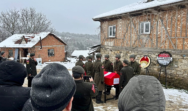 Kayseri'de yaşamına son veren gazi, Kastamonu'da son yolculuğuna uğurlandı 