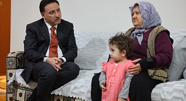 Vali Çiçek’ten ev ziyareti
