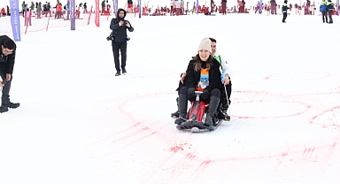 Erciyes'te Sevgililer Günü Yarışı!