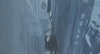 Forkliftli hırsız kamerada