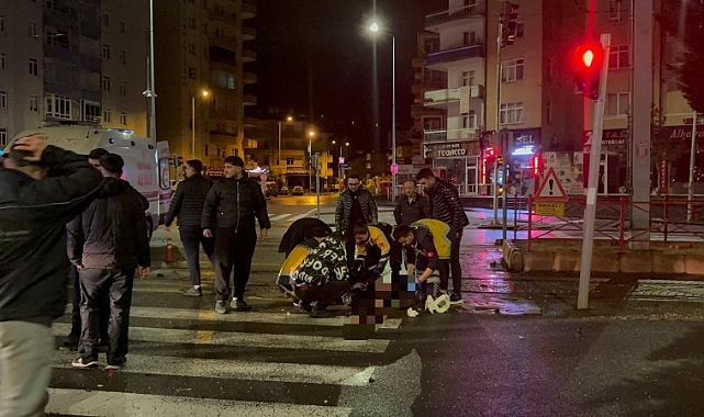 Kayseri'de ciple motosiklet çarpıştı: 2 ağır yaralı