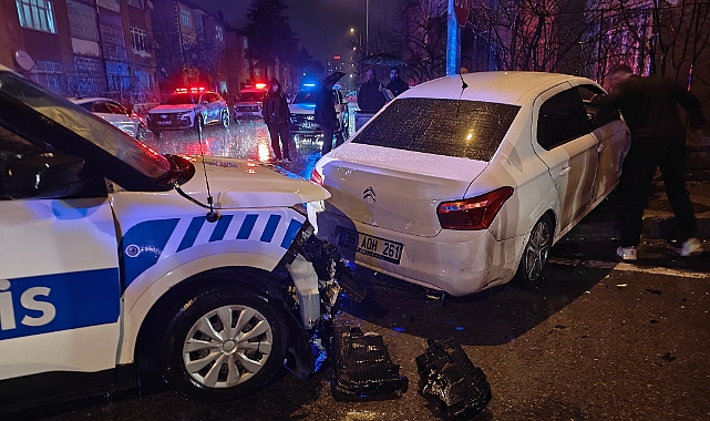 Kayseri’de polis aracı ile otomobil çarpıştı: 1 yaralı