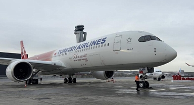 Türk Hava Yolları 100 bin çalışanının fotoğrafıyla giydirdiği 500. uçağını tanıttı