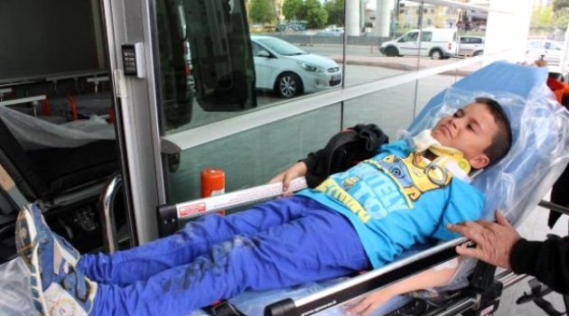 Kayseri'de 2 Ayrı Trafik Kazasında 10 Kişi Yaralandı