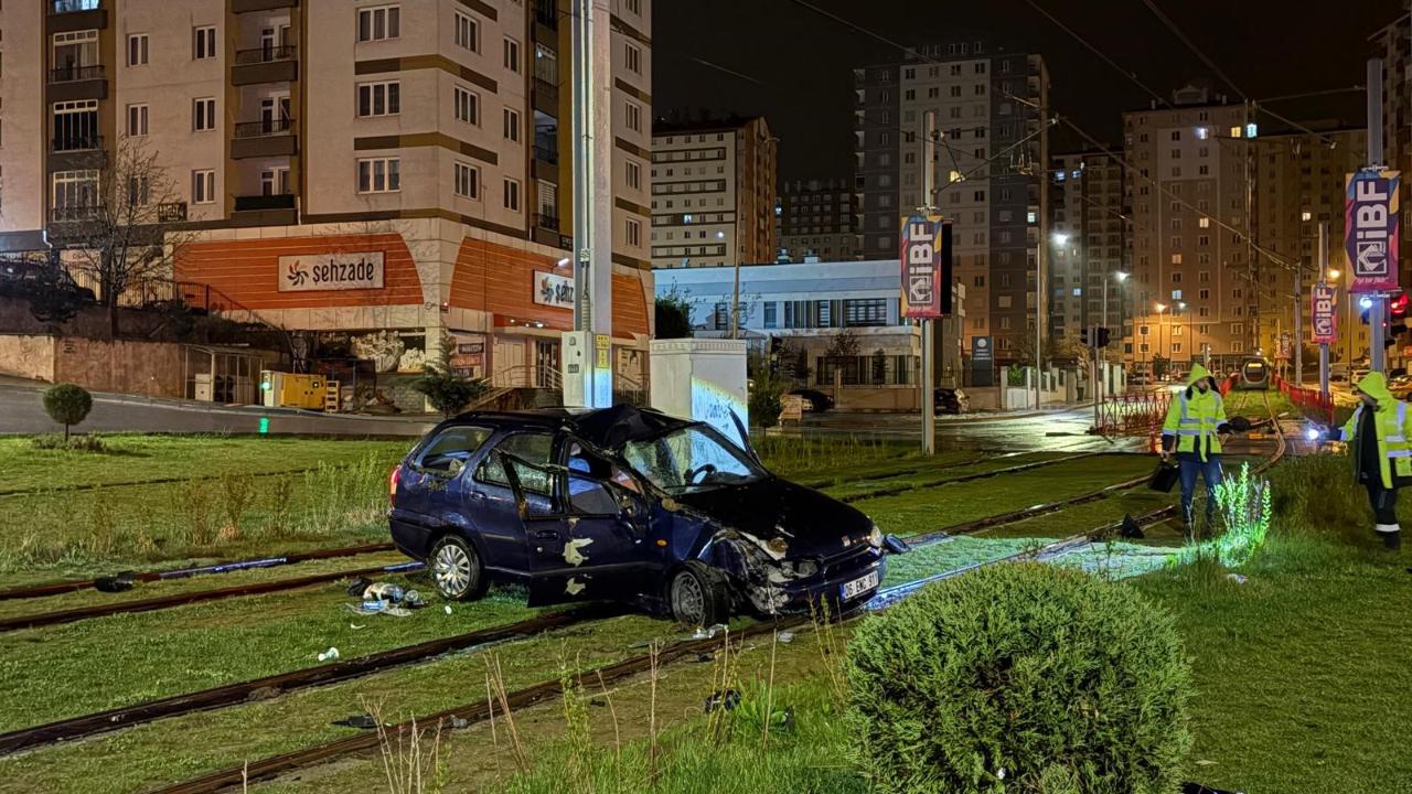 Direğe çarparak durabildi: 1 yaralı