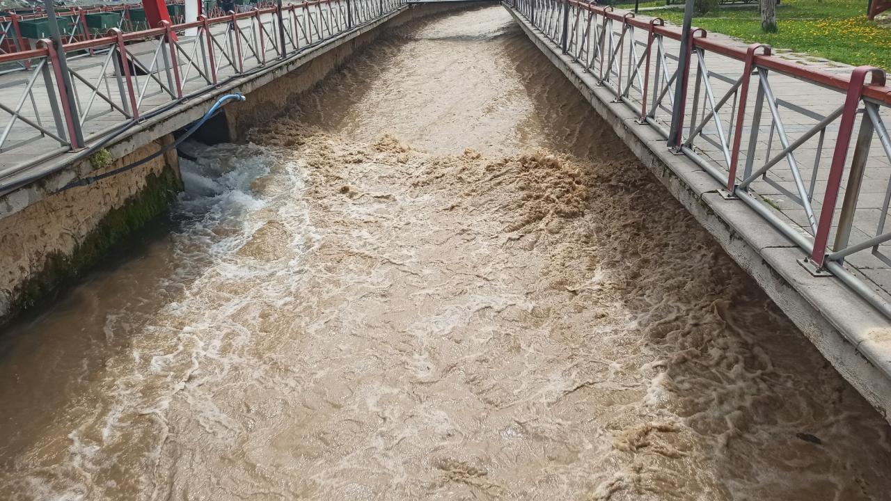 Kocaçay Deresi’nde debi yükseldi