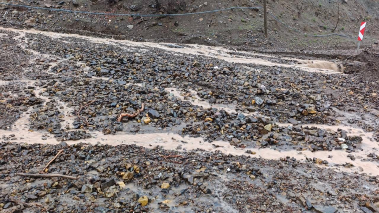 Kapuzbaşı-Ulupınar yolu ulaşıma kapandı!