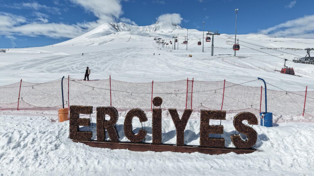 Erciyes'te sezon 15 gün daha uzadı